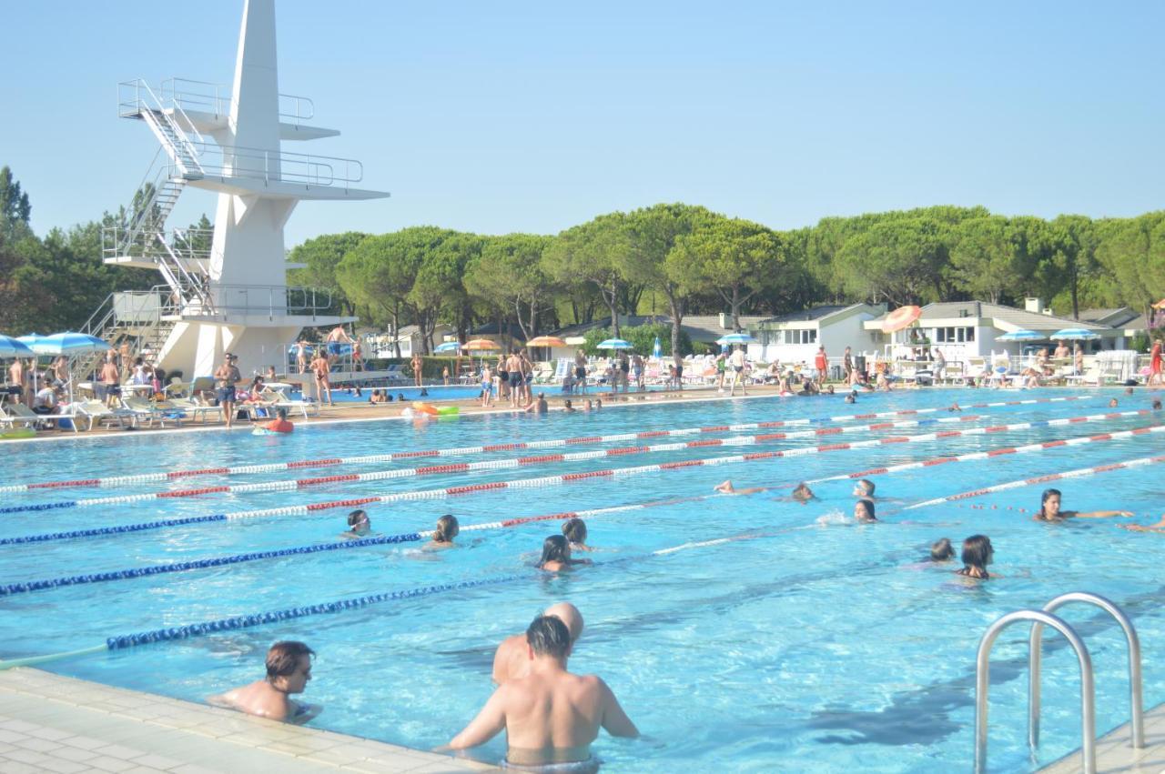 Club Del Sole Marina Julia Family Collection Hotel Exterior photo